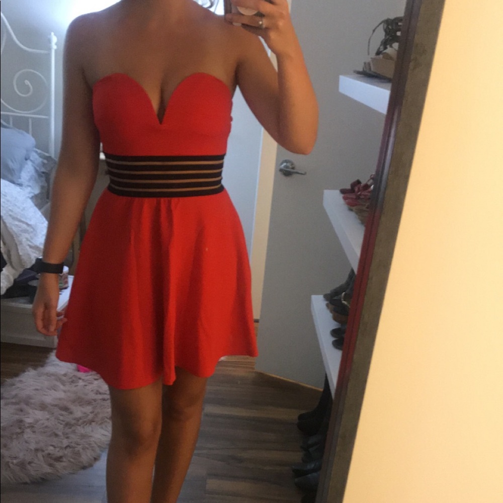 Strapless dress